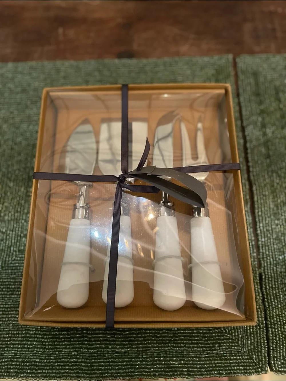 Pottery Barn White Marble-Handle 4-Piece Cheese Knife Set NWT -Airstream set.